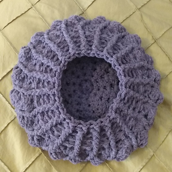 Women's Small Lavender Handmade Crocheted Spiral Beret - Picture 2 of 8